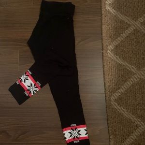VS Pink holiday print leggings